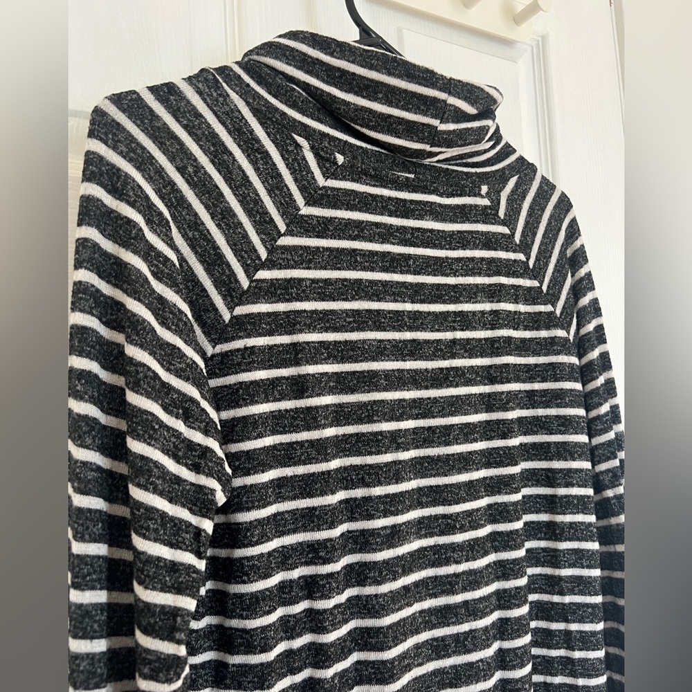 2 for $10 | Stitch Fix Tarlio Brushed Cowl Neck Knit Striped Top Medium - Picture 6 of 8